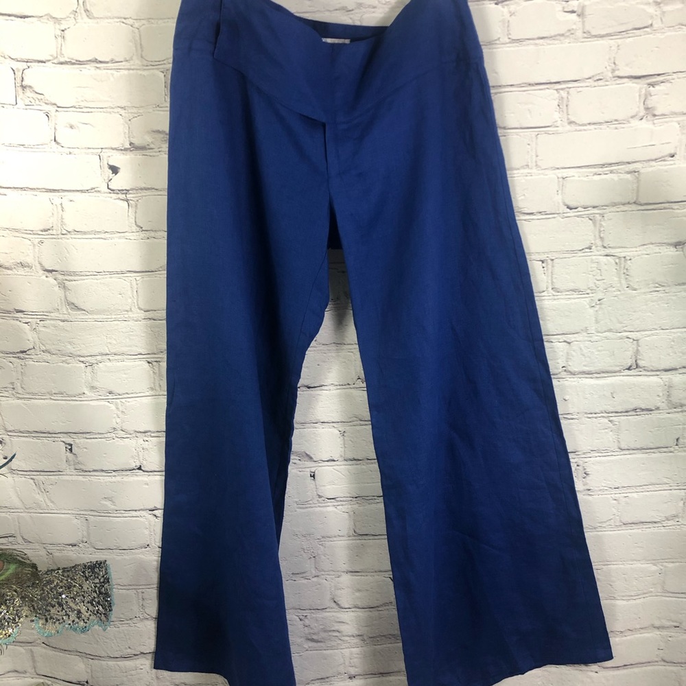 Rubber Ducky Production: Linen Flare leg pants. Color: Royal Blue Size: (L)